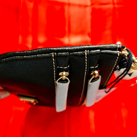 NEW! NWT Dooney & Bourke Black Saffiano Leather Triple Zip Wristlet! - Picture 7 of 13